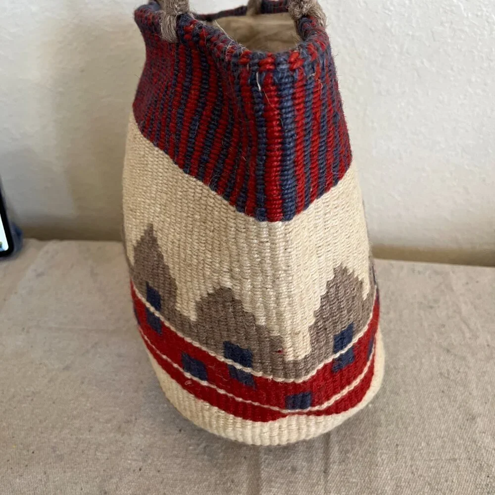 Natural Fiber Woven Lined Doubled Handle Flee Market/Shopping Basket/Tote - Picture 6 of 11